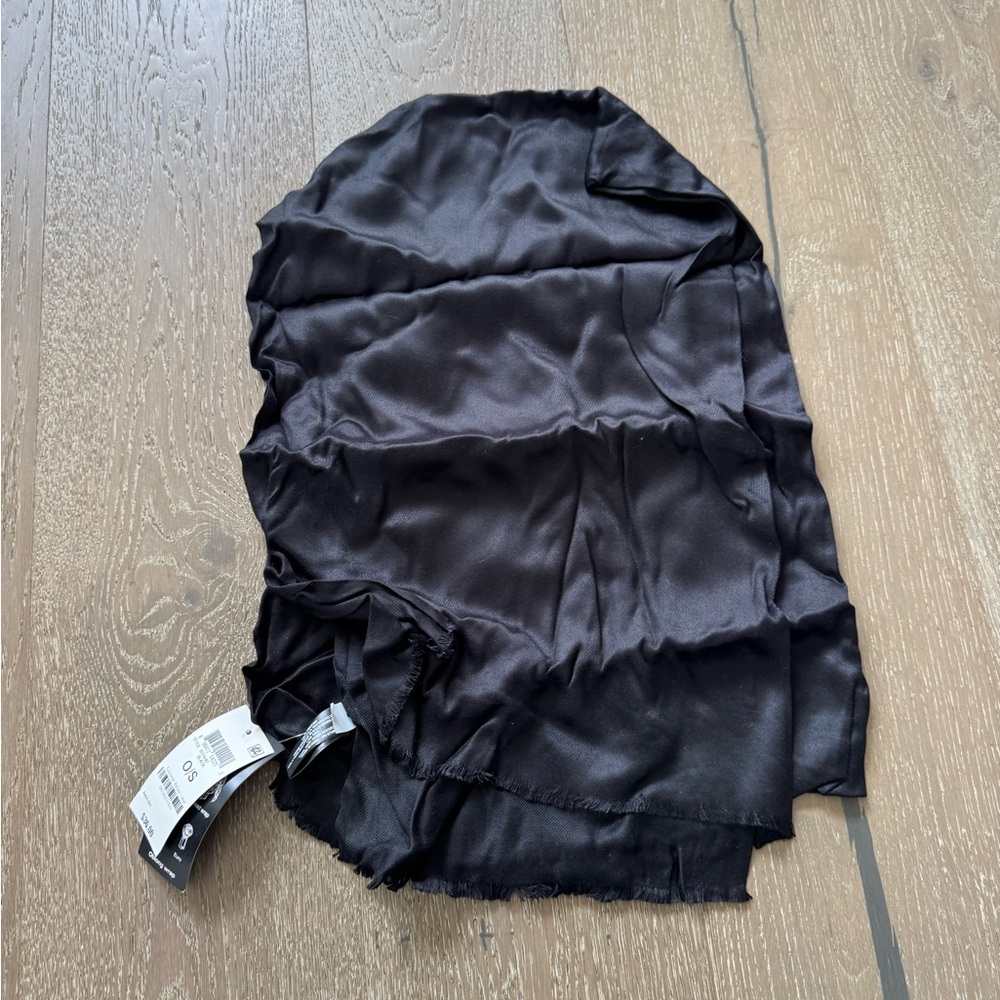 INC International Concepts black scarf